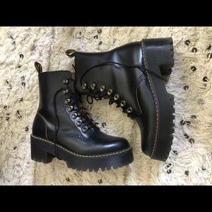 doc marten leona boot